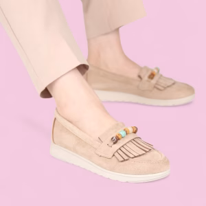 Mocassin en daim Souple avec perles – Beige – Réf RS006
